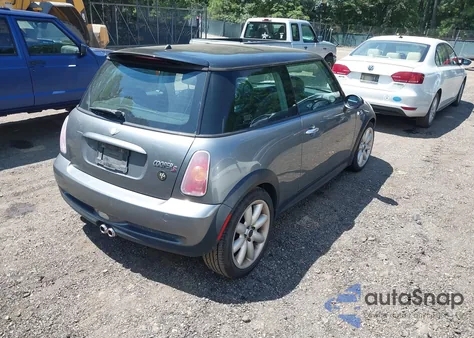 2004 Mini Cooper S z USA, uszkodzony, nr VIN WMWRE33424TD77233